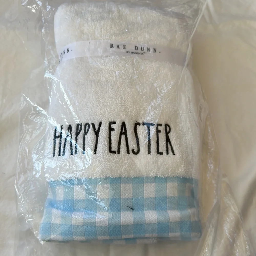 Rae Dunn towels